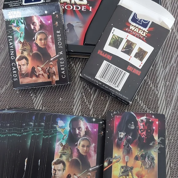 Starwars playing cards & tin - Picture 10 of 15